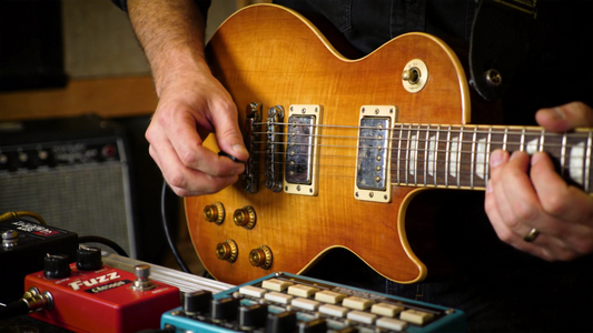 How to Achieve Vintage Rock Guitar Tone on a Modern Electric Guitar