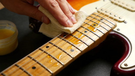 How to Maintain Your Electric Guitar Fretboard