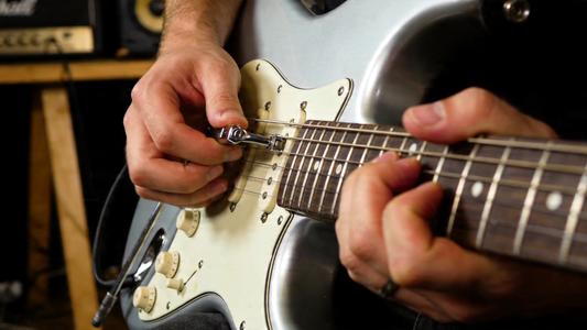 How to Use a Tremolo Arm on an Electric Guitar for Expressive Playing